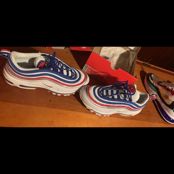 Nike Bundle - Picture 8 of 10